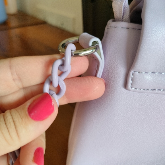 Lavender Padded Shoulder Sling Bag - Picture 5 of 13